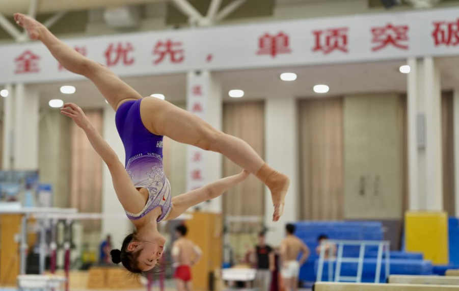 轻松下载开元娱乐棋牌迎接游戏挑战